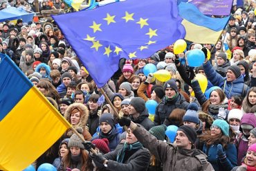 Активисты гражданской платформы «Майдан» вывели людей на народные гуляния