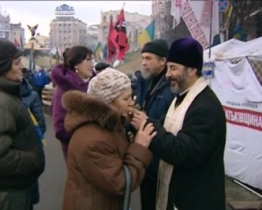 Янукович запретил церковь за молитвы на Майдане