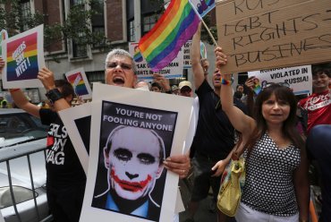 27 лауреатов Нобелевской премии просят Путина отменить закон против геев