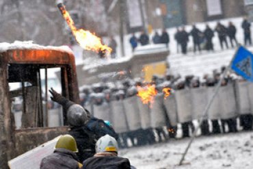 Протестующие на Грушевского объявили временное перемирие