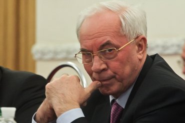 Азаров намекнул, что выборов президента в 2015 году не будет