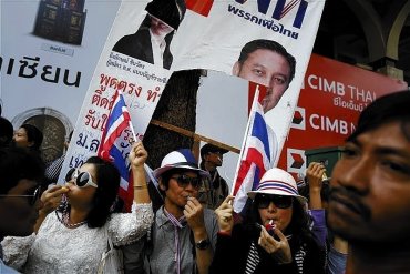 В Таиланде во время акции протеста убили лидера оппозиции
