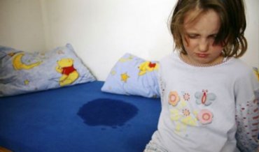 Ученые выяснили, стоит ли наказывать детей, страдающих энурезом