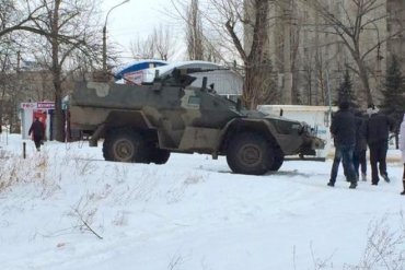 Обнародовано видео боевого слаживания российской бронетанковой группы под Луганском