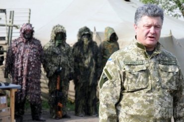Порошенко назвал страны, которые снабжают Украину оружием и военным оборудованием