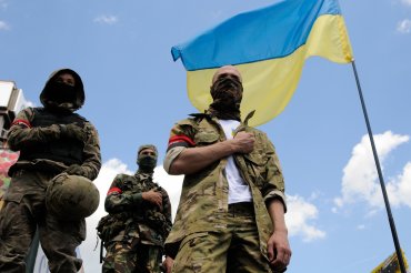 «Правый сектор» отказался подчиняться Минобороны Украины