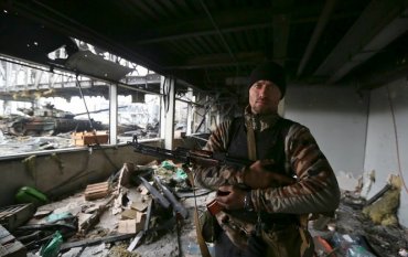 Боевики ДНР взяли под контроль ротацию украинских войск в Донецком аэропорту