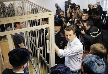 Почему Путин боится Навального: обзор западных СМИ