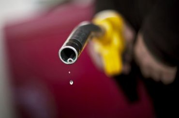 В новом году заправщики не поменяли стоимость бензина