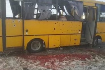 Возле Волновахи боевики обстреляли рейсовый автобус – 10 погибших, 18 ранены