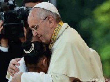 Почему Бог позволяет детям становиться проститутками? Папа Франциск не смог ответить девочке