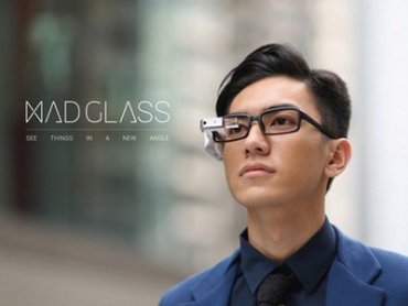 Китайский стартап собирает деньги на устройство, делающее обычные очки «умными»