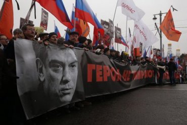 Оппозиция готовит в Москве марш памяти Немцова