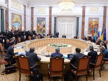 О чем договорились участники трехсторонней контактной группы в Минске