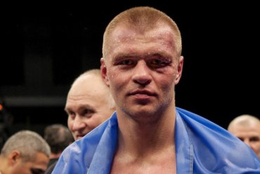 Будущий россиянин Глазков проиграл бой за титул чемпиона мира IBF