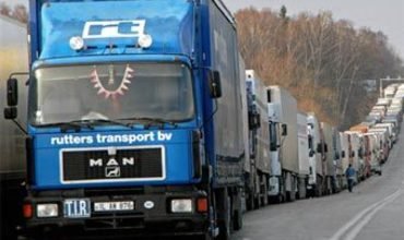 Украинская таможня запретила проезд фур с российскими товарами в Молдову
