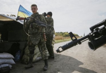 Яценюк: Армия и силовики получат дополнительно 16 миллиардов