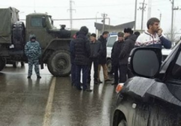 В Дагестане полиция сорвала автопробег в поддержку Путина и Кадырова