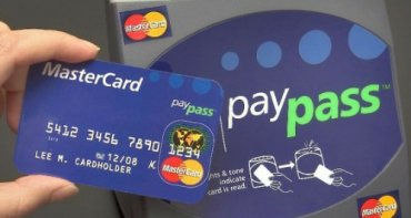 Карты Приватбанка перестали поддерживать функцию PayPass