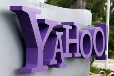 Компания Yahoo отказывается от старого названия и руководства