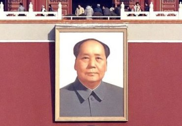 В Китае уволили чиновника, назвавшего Мао Цзэдуна дьяволом