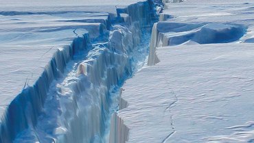 40-километровая растущая трещина раскалывает Антарктиду на куски