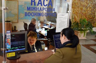 «Укрзализныця» увеличит число международных касс из-за потока пассажиров в ЕС