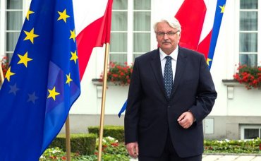 В Польше отправлены в отставку ведущие министры