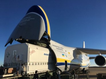 Украинский Ан-124 доставил габаритный спутник на космодром