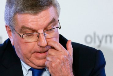 Глава МОК заявляет, что не хотел унизить Россию