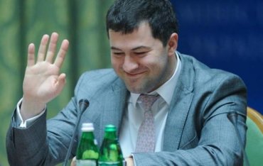 Кабмин решил не увольнять Насирова