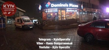 В пиццерии в центре Киева от укола в шею умер парень