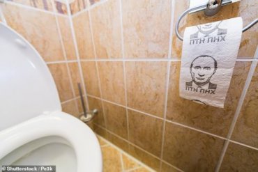 У британского министра обороны туалетная бумага с портретом Путина