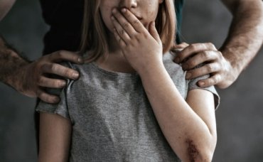 В Черниговской области отец изнасиловал малолетнюю дочь