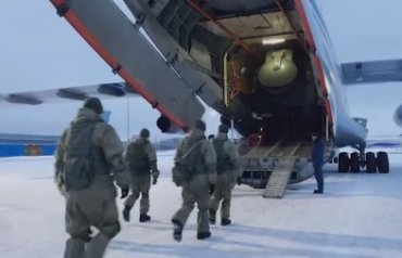 Путин ввел войска в Казахстан: самолеты приземляются один за другим