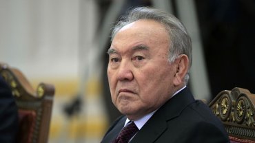 Находится в стране: Назарбаев впервые отреагировал на происходящее в Казахстане