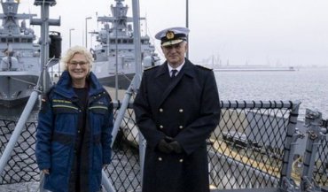 Командующий ВМС Германии подал в отставку из-за слов о Путине