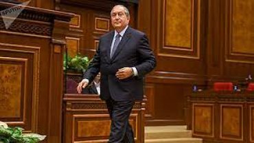 Долго думал и решил: президент Армении подал в отставку