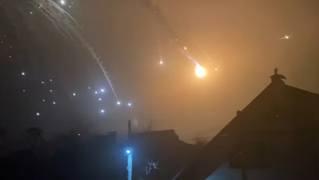 Вибухи в Криму: окупанти заявили про атаку дронів з вибухівкою. Відео
