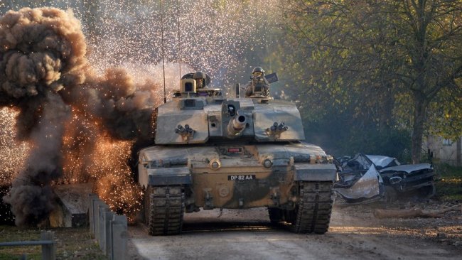 Великобританія може першою передати Україні танки Challenger 2