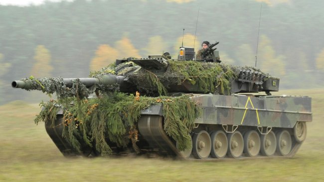 Великобритания заявила, что передаст Украине танки