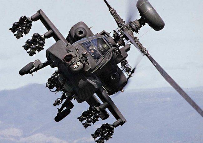 Великобритания отправит в Украину ударные вертолеты Apache с ракетами Hellfire