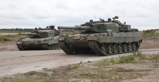 Міністр оборони США обговорить з новим главою Міноборони Німеччини танки Leopard для України