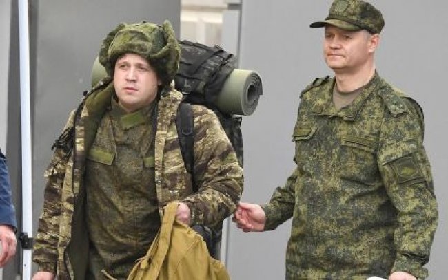 Дружини та матері мобілізованих поскаржилися Путіну на вошей в армії
