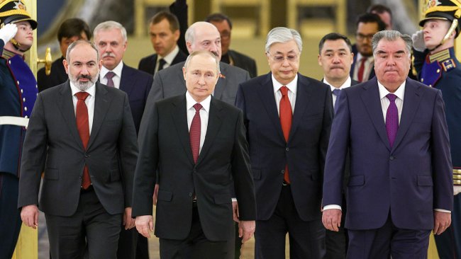 Путин теряет влияние на постсоветском пространстве, — Bloomberg