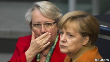 Министр Германии, обвиненная в плагиате, ушла в отставку