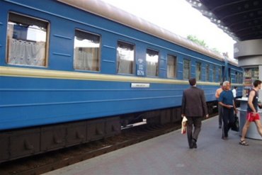 Медведчук: железнодорожные пассажирские перевозки будут принесены в жертву