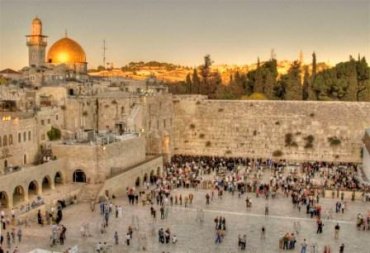 В Израиле арестованы 10 женщин за нарушение правил молитвы у Стены плача