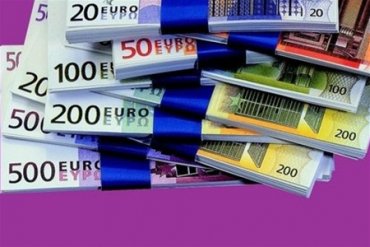 Почему падает курс евро