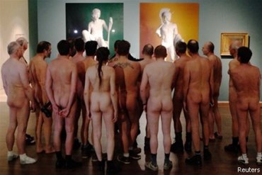 Венский музей провел для нудистов «голую экскурсию»
